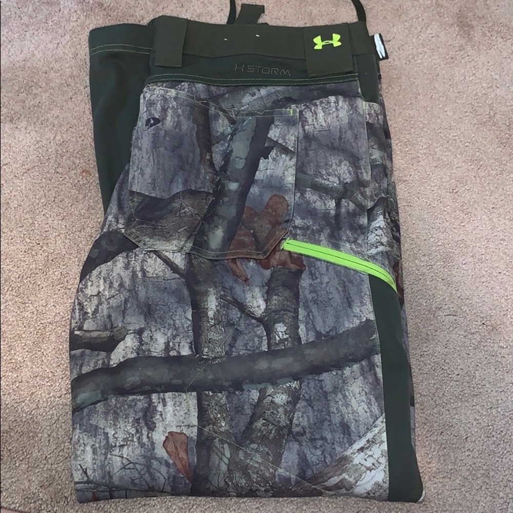 Men’s camp pants 38x32